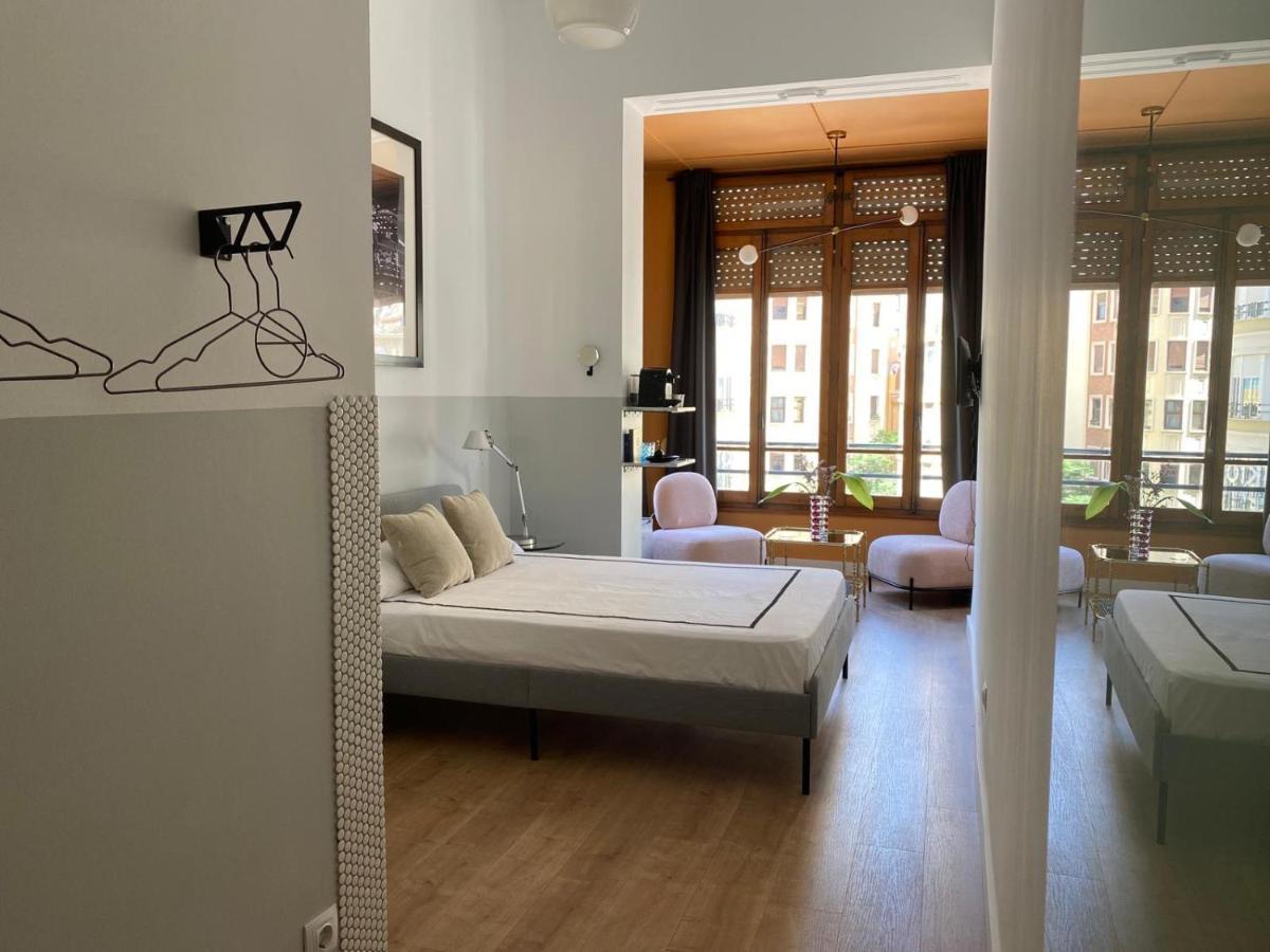 דירות ולנסיה Bubuflats Ayuntamiento מראה חיצוני תמונה